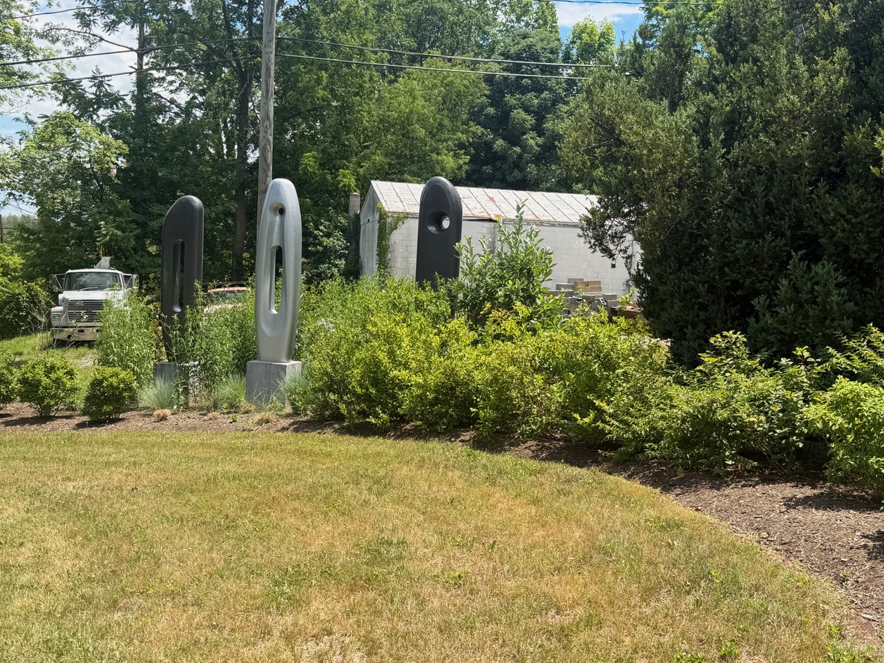 2000 Marchant grounds 2