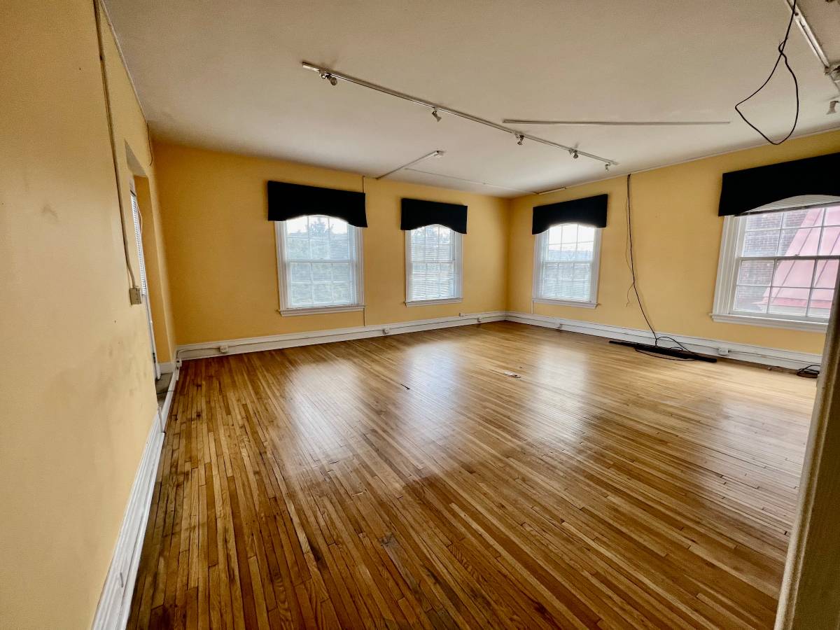 300 West Main — Suite 302 — 4